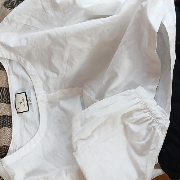 Tuckernuck  KENNEDi  Linen BLOUSE - Picture 6 of 7